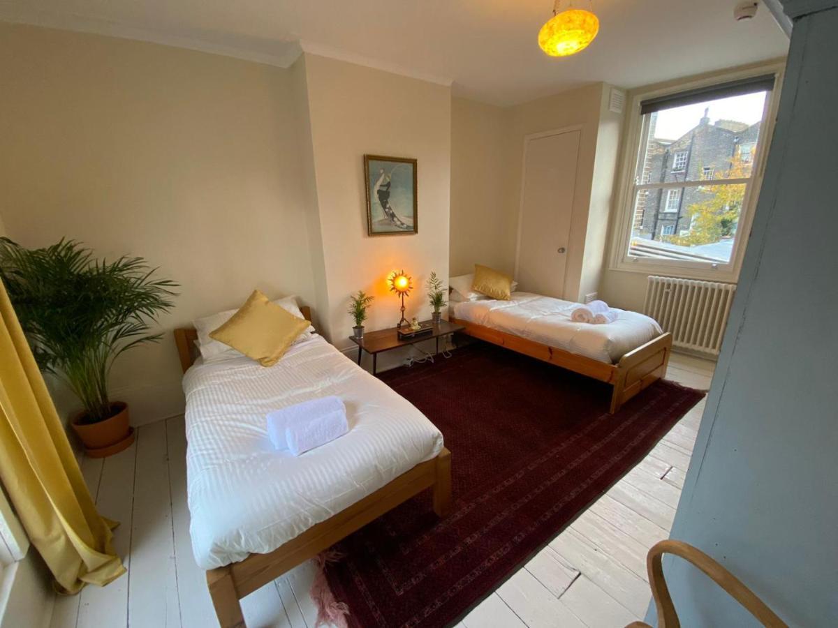 Camden Town Accomodation London Exterior photo